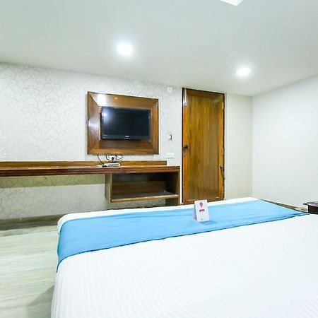 Hotel Seven Ahmadábád Kültér fotó