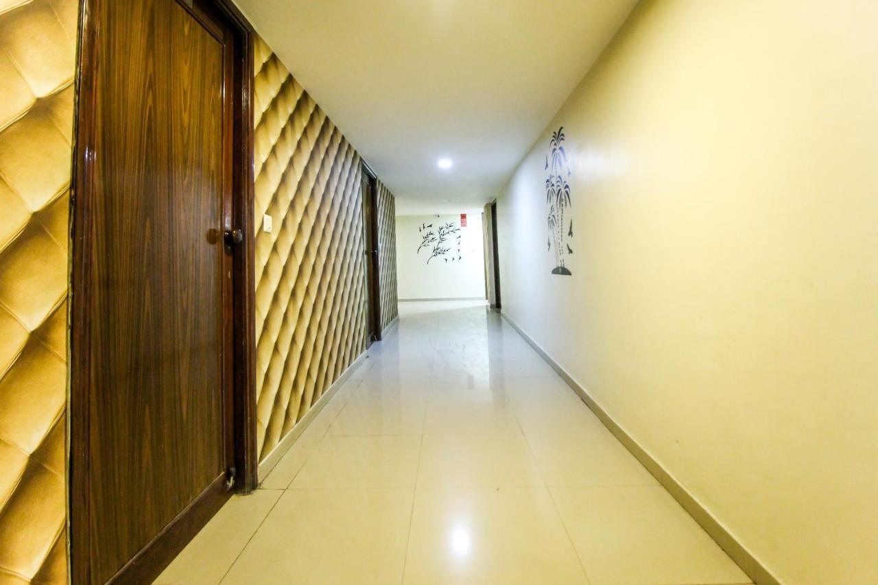 Hotel Seven Ahmadábád Kültér fotó